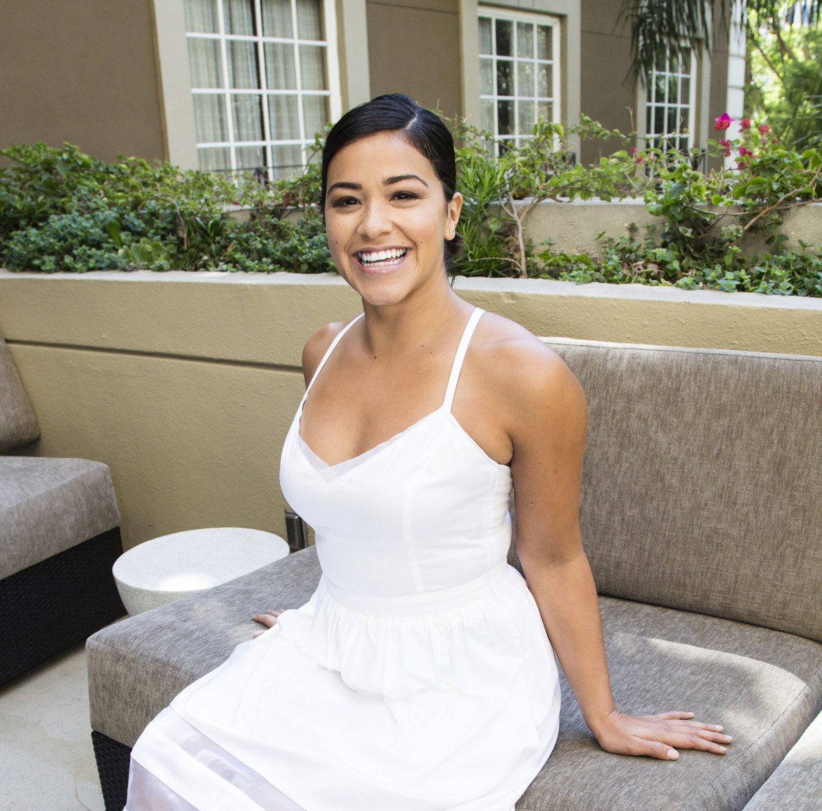 Gina Rodriguez: pic #937740