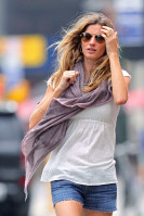 Gisele Bundchen photo #