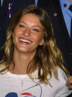 Gisele Bundchen photo #