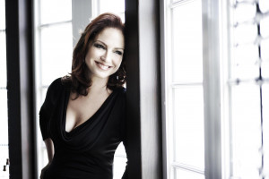 photo 16 in Gloria Estefan gallery [id241879] 2010-03-11