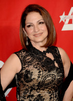 Gloria Estefan pic #797491