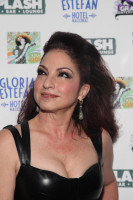 Gloria Estefan photo #