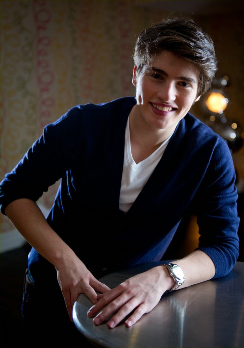 Gregg Sulkin: pic #565817