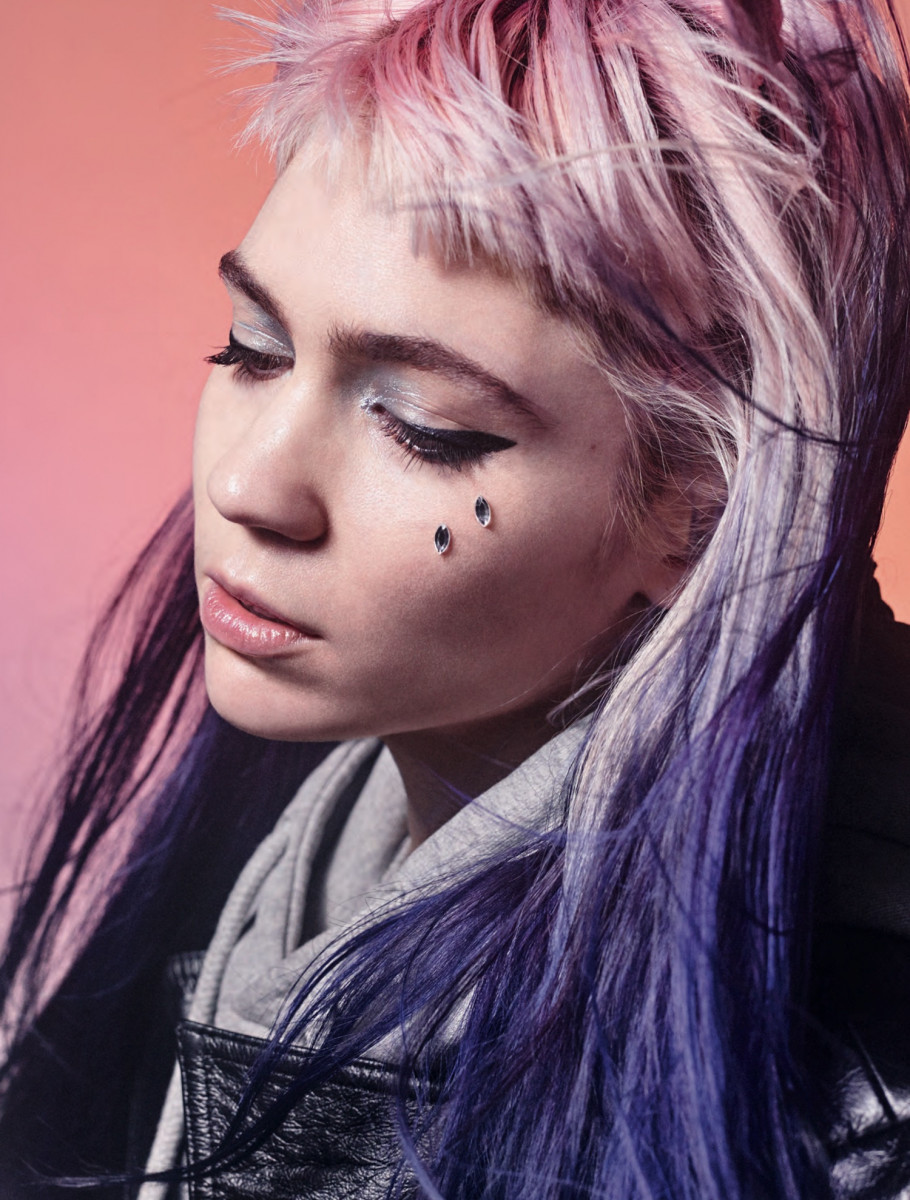 Grimes: pic #889535