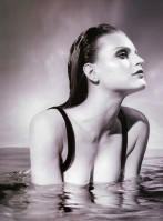 Guinevere van Seenus photo #