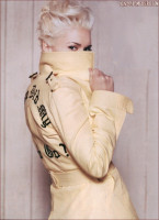 Gwen Stefani photo #