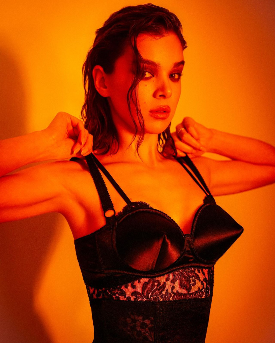 Hailee Steinfeld: pic #1369593
