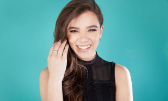 Hailee Steinfeld photo #