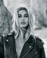 Hailey Baldwin photo #