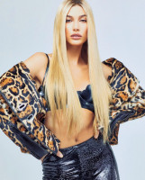 Hailey Baldwin photo #