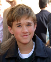 Haley Joel Osment photo #