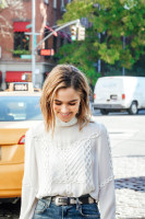 Haley Lu Richardson photo #
