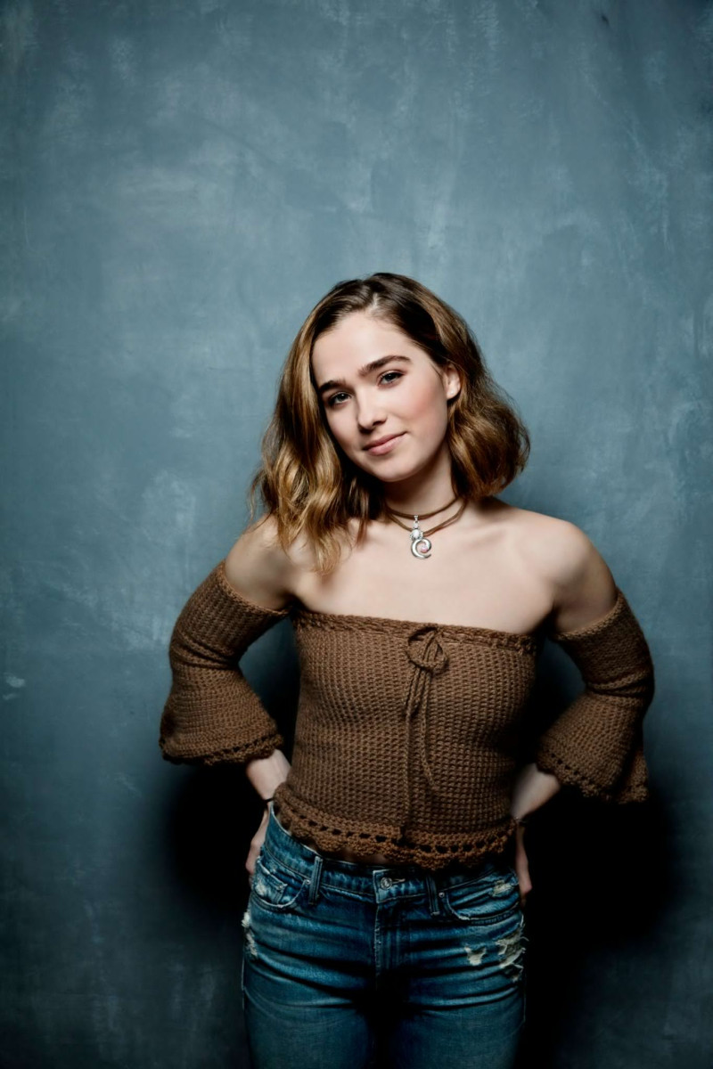 Haley Lu Richardson: pic #912303