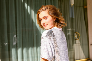 Haley Lu Richardson photo #