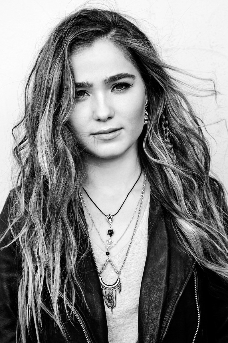 Haley Lu Richardson: pic #1180482