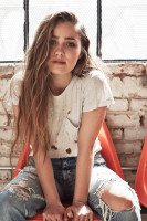 Haley Lu Richardson photo #