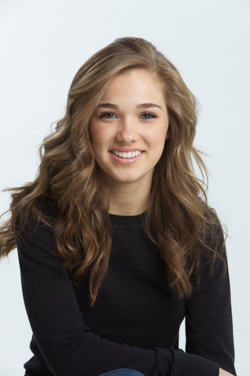 Haley Lu Richardson: pic #1180528