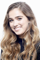 Haley Lu Richardson photo #