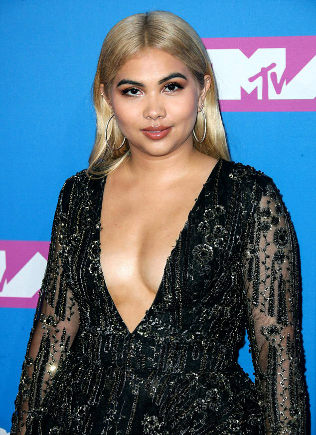 Hayley Kiyoko: pic #1077448