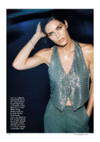 Hilary Rhoda photo #