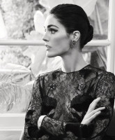 Hilary Rhoda photo #