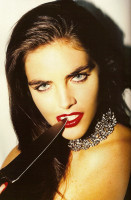 Hilary Rhoda photo #