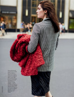 Hilary Rhoda photo #