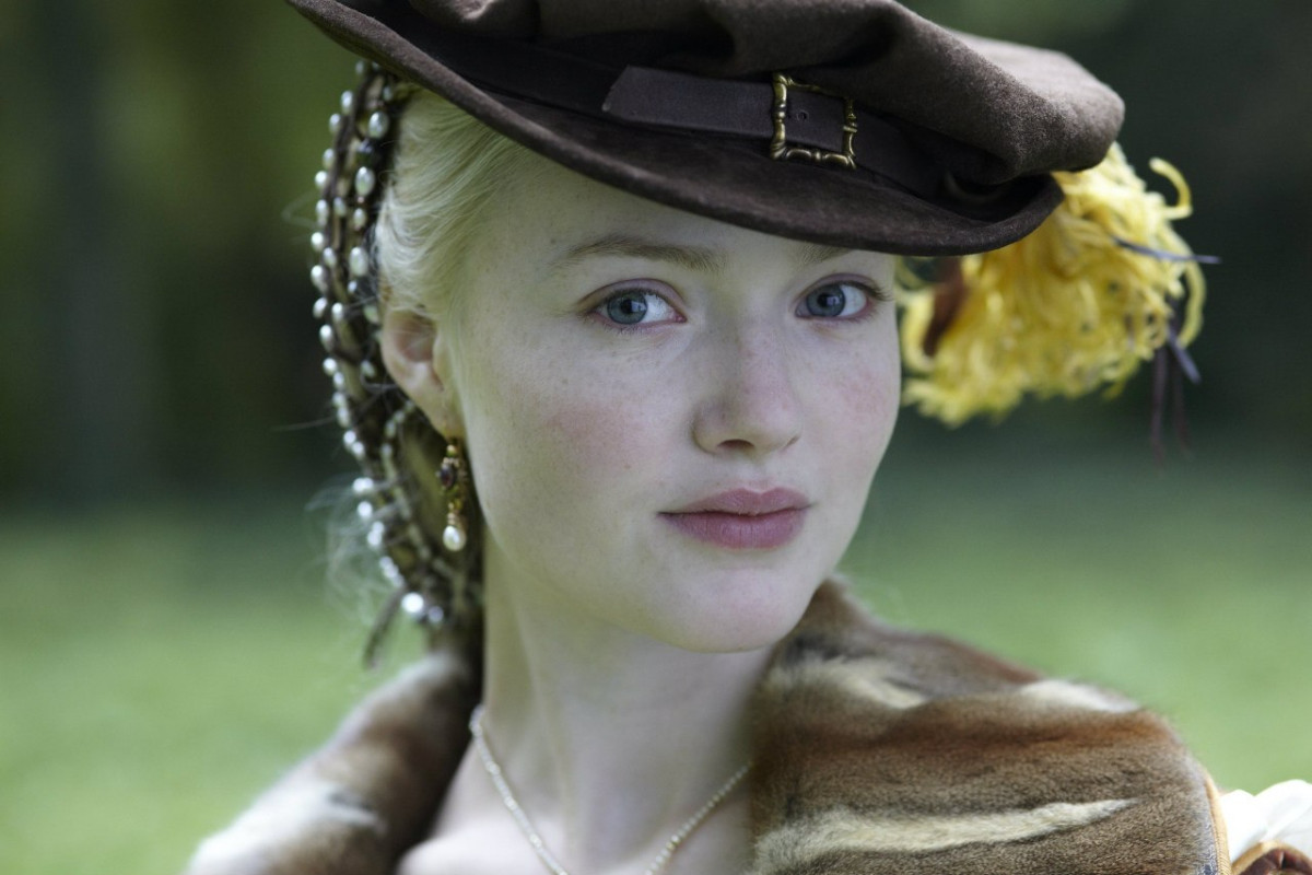 Holliday Grainger: pic #730180