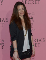 Holly Marie Combs photo #