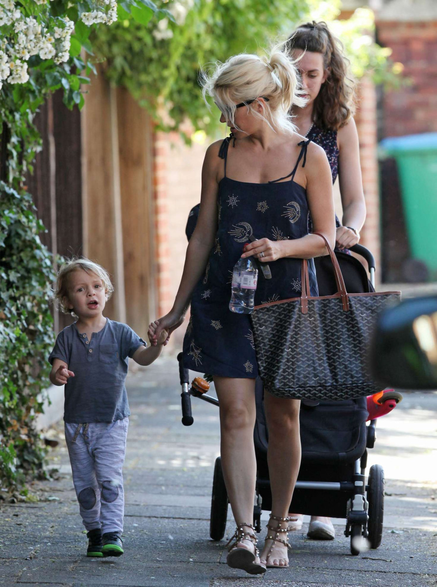 Holly Willoughby: pic #978527