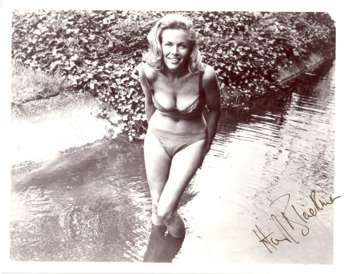 Honor Blackman: pic #363113