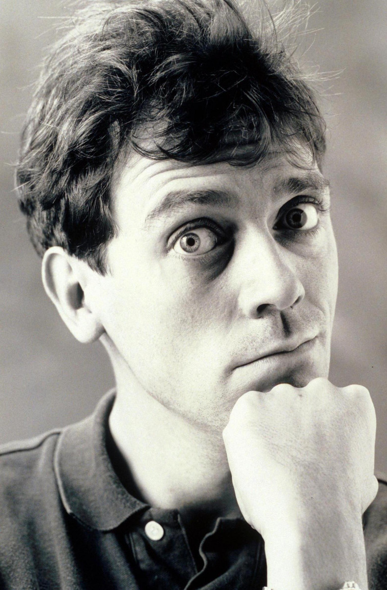 Hugh Laurie: pic #209723