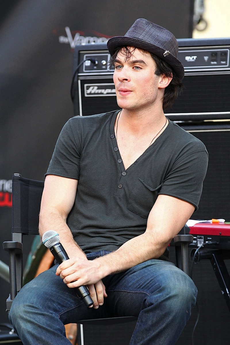 Ian Sommerhalder: pic #456647