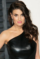 Idina Menzel pic #1170569