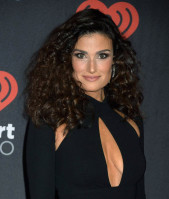 Idina Menzel photo #