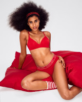 Imaan Hammam photo #