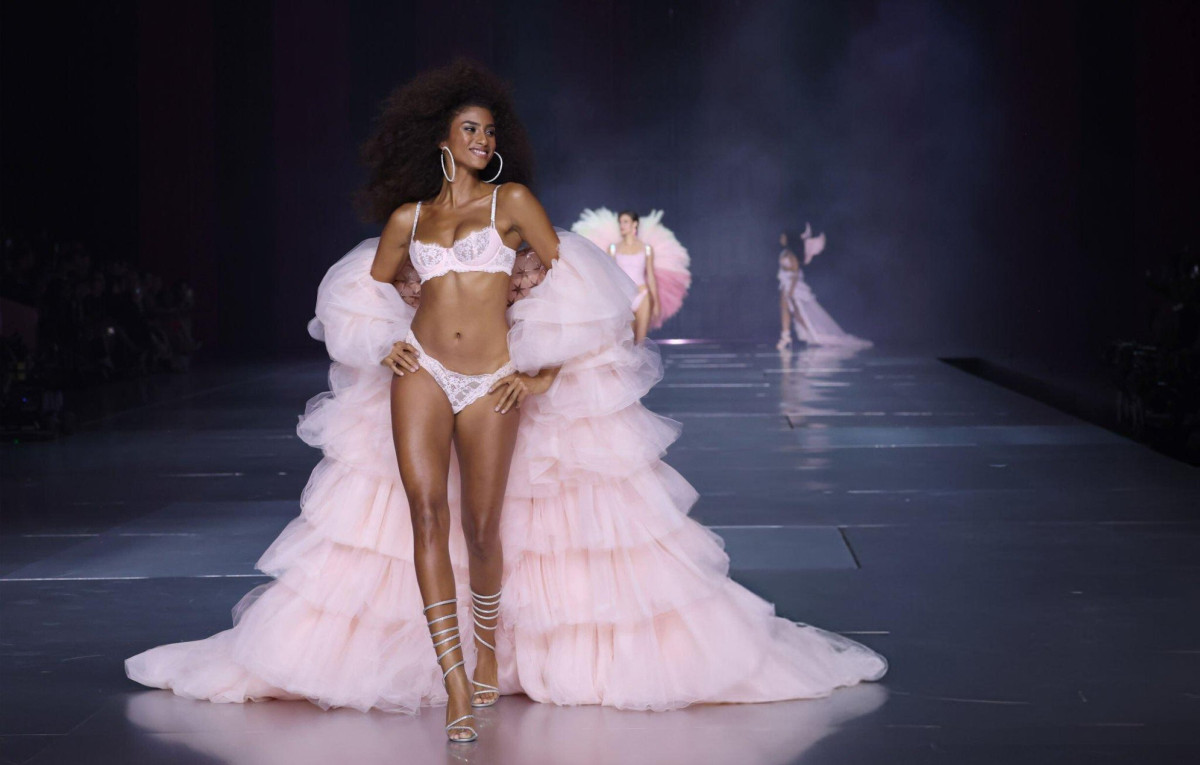 Imaan Hammam: pic #1362111