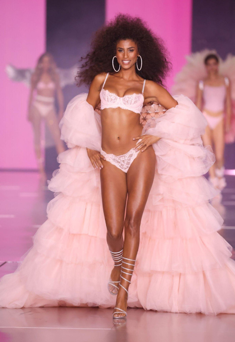 Imaan Hammam: pic #1362112