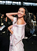 Irina Sheik photo #