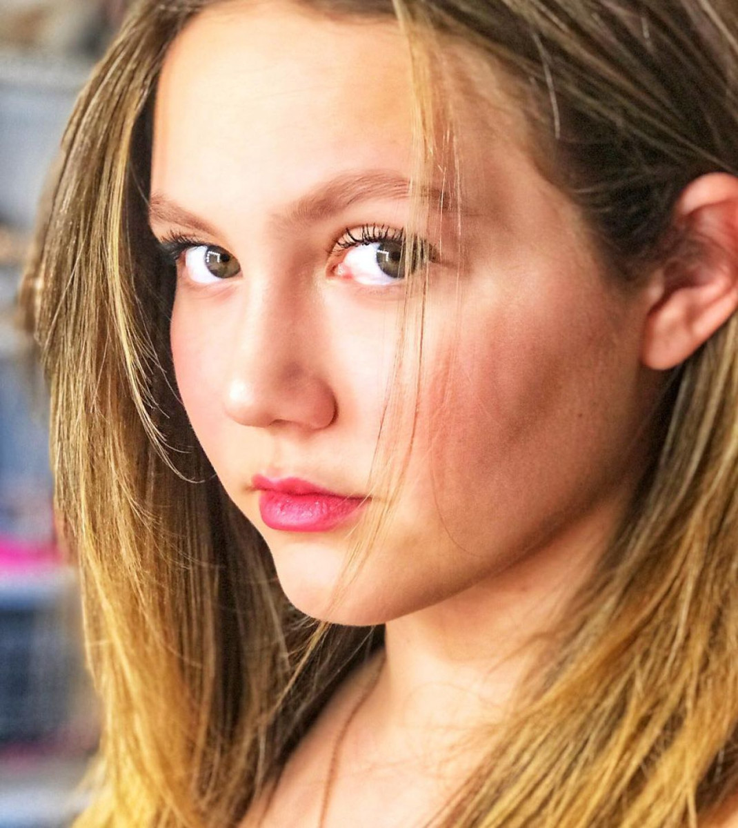 Iris Apatow: pic #1071410