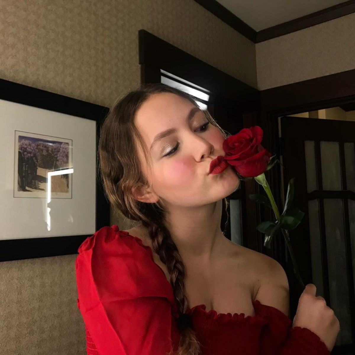 Iris Apatow: pic #1076021