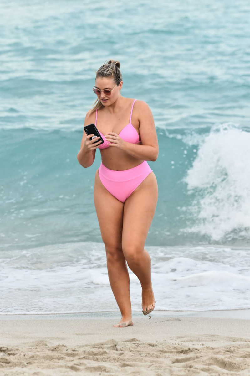 Iskra Lawrence: pic #1091650