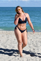 Iskra Lawrence photo #