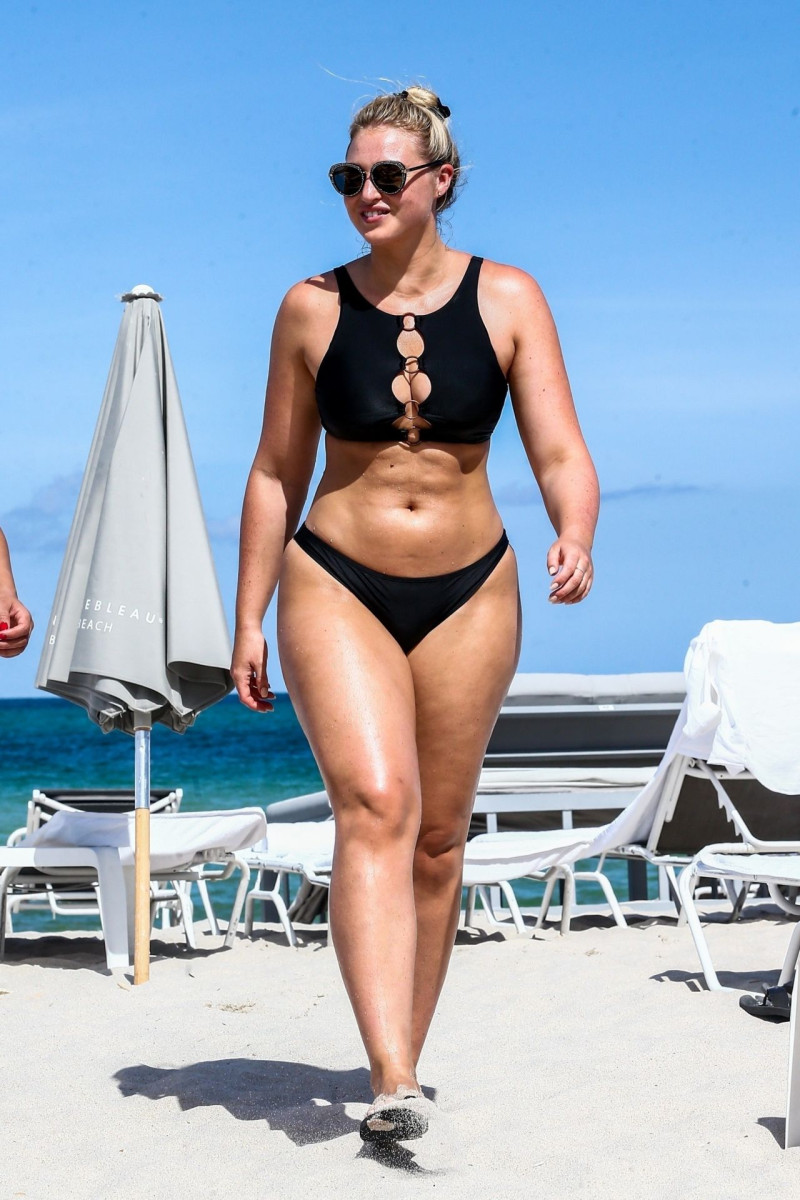 Iskra Lawrence: pic #1051233