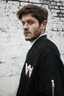 Iwan Rheon photo #