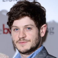 Iwan Rheon photo #