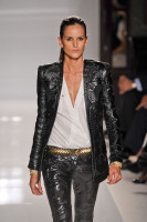Izabel Goulart photo #