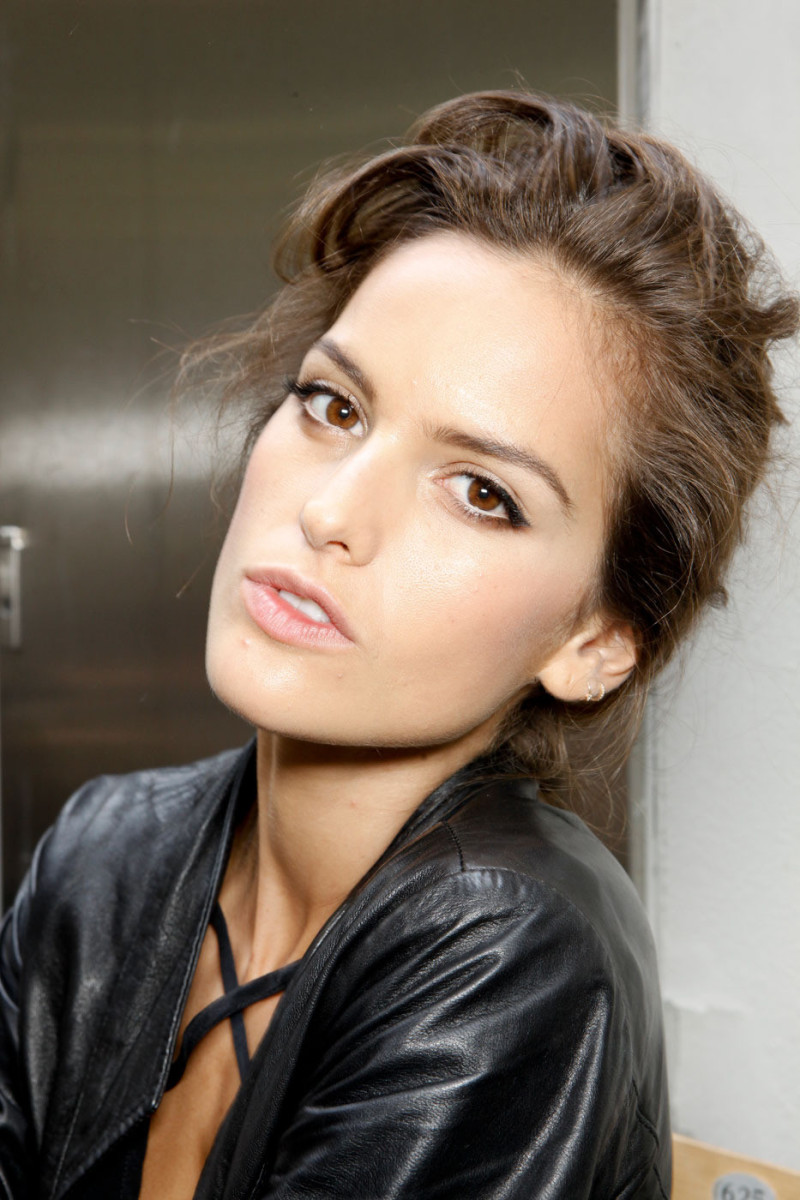 Izabel Goulart: pic #408447