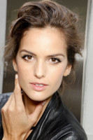 Izabel Goulart photo #