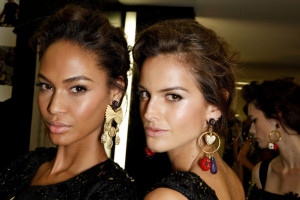 Izabel Goulart photo #